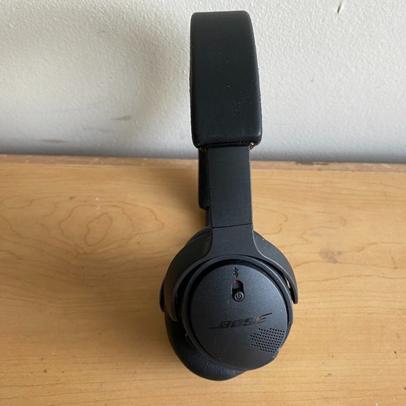 Bose SoundLink On-Ear Bluetooth Headphones - Triple Black - Picture 2 of 9